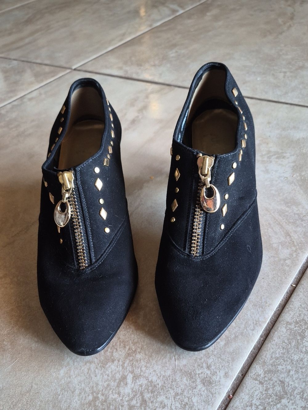 California Magdesians Suede Leather 80's Studded, front zip up, Ankle Booties